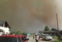 Incendio en Chubut: evacuados y temor por otro foco en Lago Puelo
