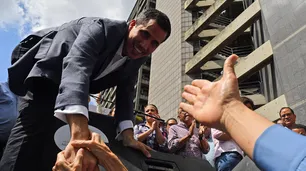 Ofensiva de la oposición para socavar el poder de Maduro
