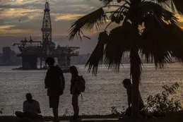Senado de Brasil aprueba acuerdo para repartir bonanza petrolera