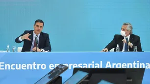 Pedro Sánchez ratificó el apoyo "absoluto y total" de España a la Argentina en negociaciones por la deuda