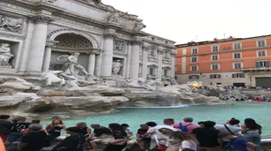 Jubileo 2025: reabrirá la Fontana di Trevi, pero los turistas sólo podrán visitarla en grupos de 400 personas
