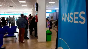 Calendario ANSES: quiénes cobran sus haberes este miércoles 13 de mayo