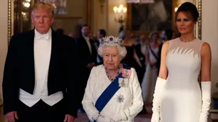 La reina Isabel II sospechaba que Donald Trump y Melania tenían "algún tipo de acuerdo" matrimonial