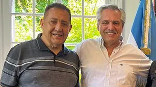 Luis D'Elía fue brutal en un mensaje a Alberto Fernández: "Debería pegarse un tiro en la cabeza"