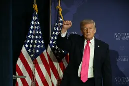 Tres índices globales coinciden: la democracia de Estados Unidos cayó en 2025 a su peor nivel en décadas