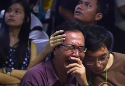 Recuperan más de 40 cuerpos en la búsqueda del AirAsia