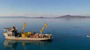 Jan de Nul obtiene un histórico proyecto de electrificación de cable submarino en Abu Dhabi