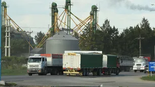 Sin acuerdo y con puertos paralizados: escala la pelea por los fletes y se frena la exportación de granos