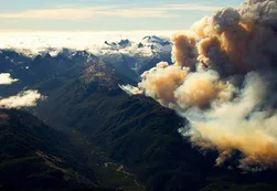 El gigantesco incendio en Chubut, fuera de control