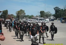 Revelan cómo opera una policía paralela que custodia a los puesteros de La Salada