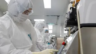 Por qué hay que tener cautela con la vacuna anti Covid-19 de Oxford-AstraZeneca