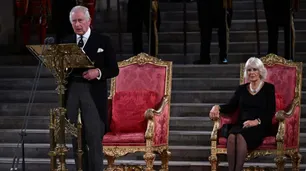La coronación de Carlos III derivó en decenas de despedidos
