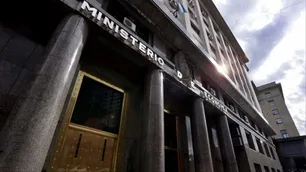 La nueva gestión económica enfoca su labor en el equilibrio fiscal y la consolidación financiera