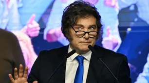 El fin de semana salvaje de Javier Milei en X: más de 900 ataques al periodismo, insultos y teorías de "asociación ilícita"