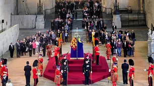 Cómo será el descanso final de la reina Isabel II y junto a quién estará