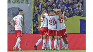 Boca perdió otra vez en la Bombonera y los hinchas despidieron al equipo con silbidos