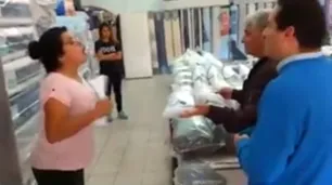 "¡Vaya a vender globos a otro lugar!": escracharon al candidato de Cambiemos en San Luis