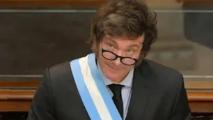 El video del Gobierno por el Día del Trabajador, con la voz de Milei: "¿Quién es bueno o malo?"