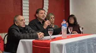 El “Ruso” Gvozdenovich activa comités y empieza a ordenar un armado halcón en la UCR Capital