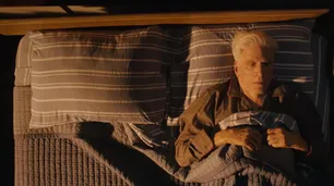 Cómo es la joya recién estrenada de Netflix que protagoniza Ted Danson en la piel de un Sherlock Holmes de geriátrico