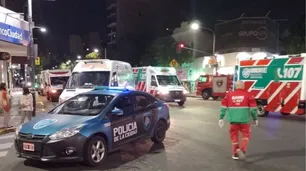 Derrumbe trágico en Floresta: hay 2 muertos, entre ellos una nena de 12 años, y buscan sobrevivientes atrapados