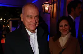 El ex espía Jaime Stiuso reapareció durante un concurrido festejo en la embajada de Uruguay