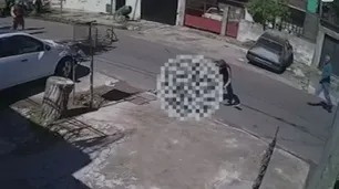 En menos de un minuto, un hombre asesinó de 6 fierrazos en la cabeza a otro tras una fuerte discusión