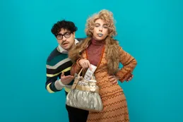 Una comedia irreverente sobre la ambición