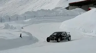 Hubo 'helado' de Colapinto dando vueltas en la nieve de Andorra