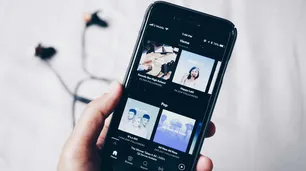 Universal Music se despide de Spotify: venderá la mitad de su participación para redefinir su estrategia financiera
