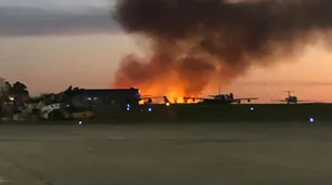 Incendio junto al aeropuerto de El Palomar: todos los vuelos suspendidos