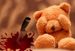 Fue a pedirle a su ex un oso de peluche pero su suegra lo apuñaló