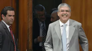 José María Olazagasti se entregó y queda Claudio Uberti prófugo
