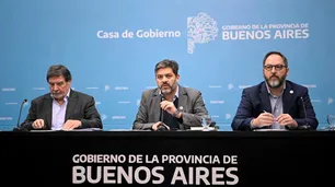 El gobierno de Axel Kicillof suspendió el programa de viajes de egresados gratuitos: "Hay que acomodar la estructura de costos"