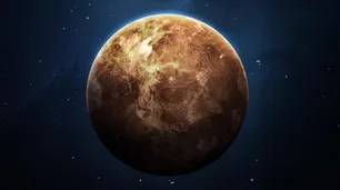 Descubrieron un océano subterráneo en Mimas, la luna más pequeña de Saturno