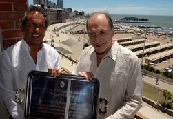 Tras las críticas kirchneristas, Scioli distinguió a Zaffaroni