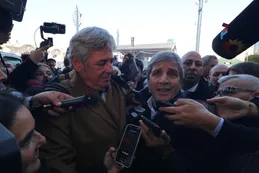 El ministro Luis Caputo llegó a la Expo Rural de Palermo y se reúne con la mesa de enlace