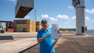 Impacto en las provincias: Passalacqua firmó el llamado a licitación para la concesión del puerto de Posadas