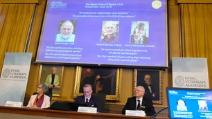 El Nobel de Física fue para tres científicos que revolucionaron el uso del láser