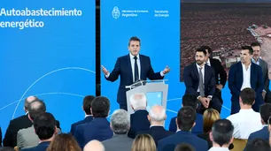 Las subas en las tarifas y en los combustibles empañan la promesa de bajar la inflación