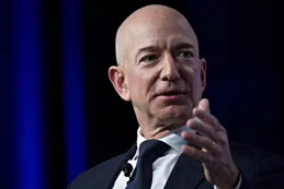 Jeff Bezos sumó US$13.200 millones a su fortuna en 15 minutos