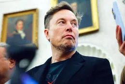 Musk demanda a Apple y OpenAI por favorecer app de IA en iPhones y limitar competencia