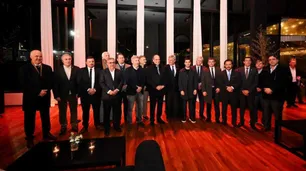 Hubo cóctel y foto de gobernadores con Guillermo Francos en la Rural, pero sin avances concretos