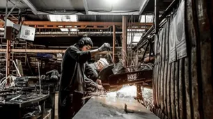La actividad industrial cayó 1,7% interanual en julio
