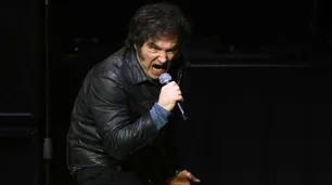 Milei protagonizó un show musical para presentar su nuevo libro "La construcción del milagro"
