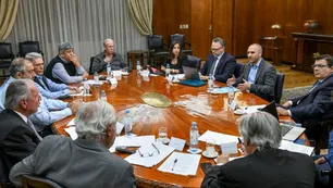 El Gobierno oficializó la reapertura de paritarias para mejorar los salarios