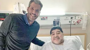 Diego Eyharchet, de operar a Maradona a convertirse en un ‘fenómeno’ de las redes