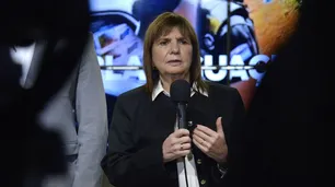 Reforma laboral: Patricia Bullrich reúne a los “dialoguistas” mientras los gobernadores peronistas buscan unificar posición