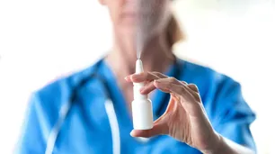Rusia también desarrolla un spray nasal doméstico anticovid, el MIR-19