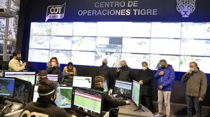 Tigre: Monseñor Oscar Ojea recorrió un centro de aislamiento junto Julio Zamora